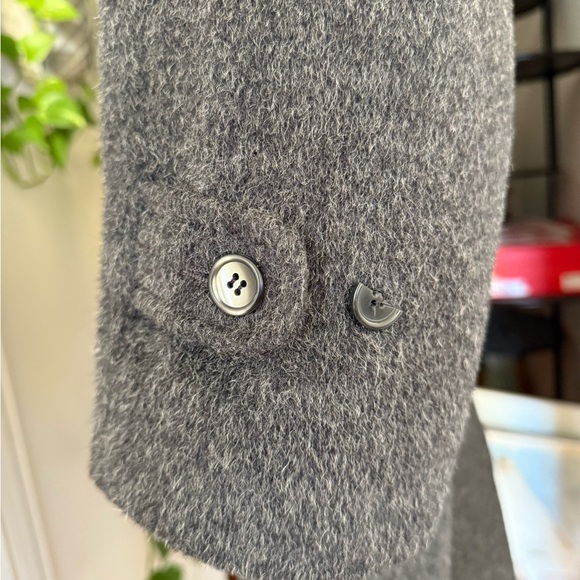 1980’s Giorgio Armani alpaca wool coat - Picture 4 of 10